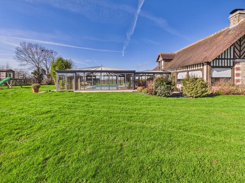 Propriété - 500 m² - 16 pièces