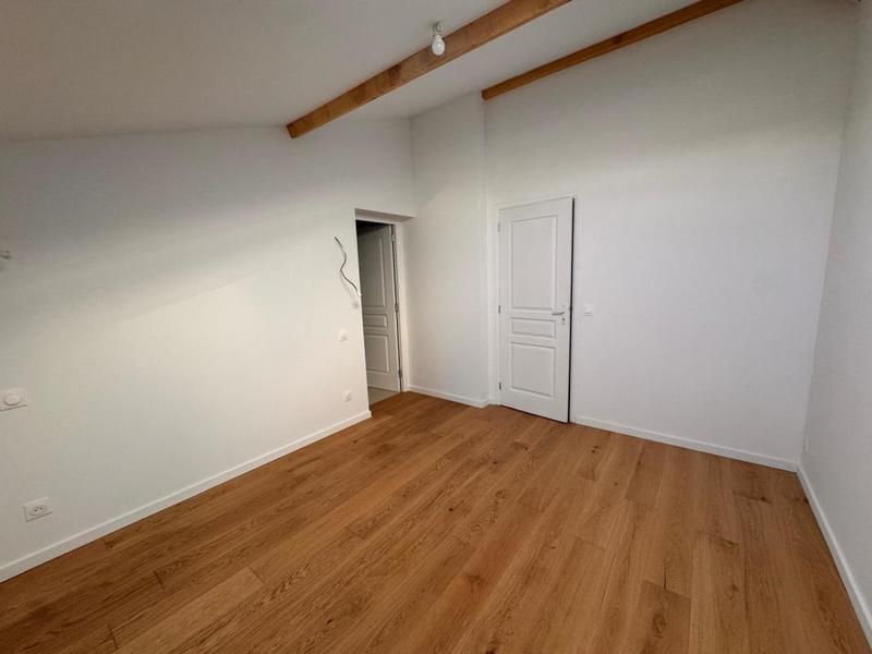 Appartement - 97 m² - 4 pièces