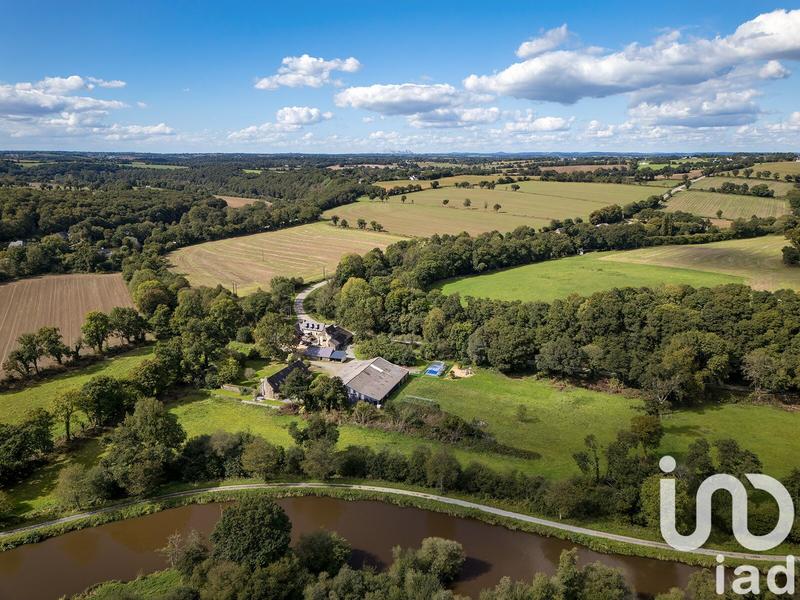 Maison - 486 m² - 17 pièces