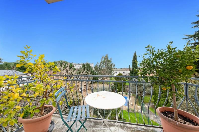 Appartement - 176 m² - 7 pièces