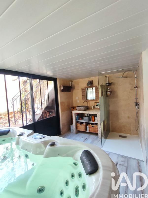 Maison de village - 240 m² - 7 pièces