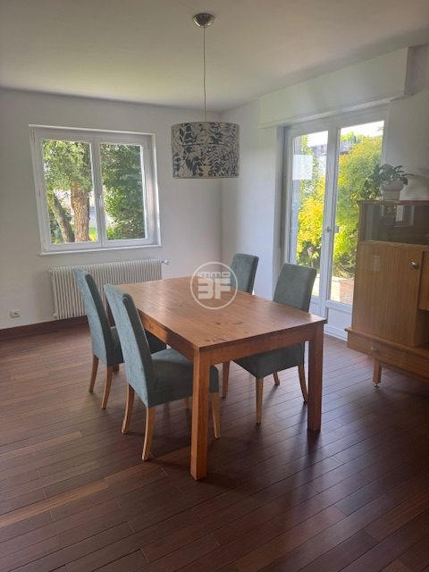 Maison - 170 m² - 7 pièces