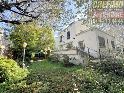 Maison - 190 m² - 8 pièces