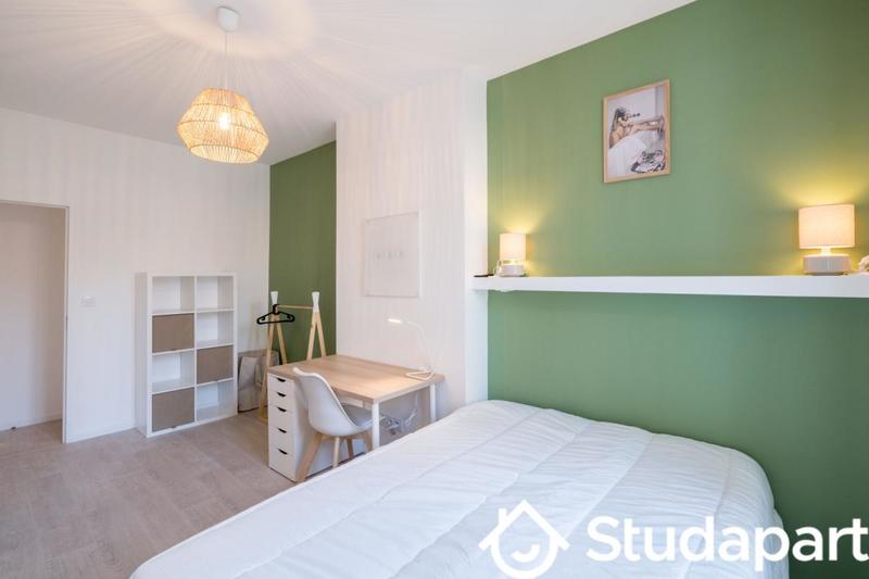 Chambre - 10 m² - 1 pièce