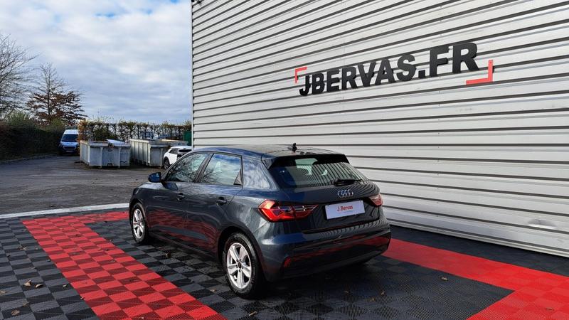 Audi A1 sportback 30 Tfsi 110 Ch s tronic 7 s line