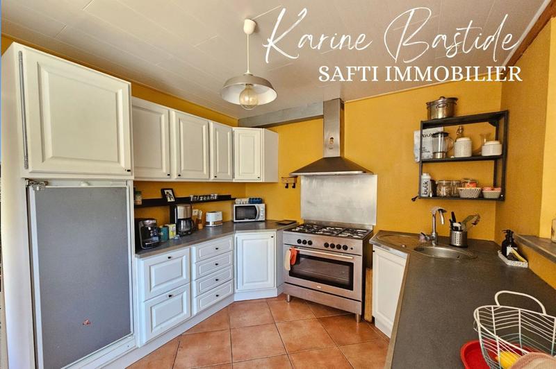 Maison - 175 m² - 9 pièces