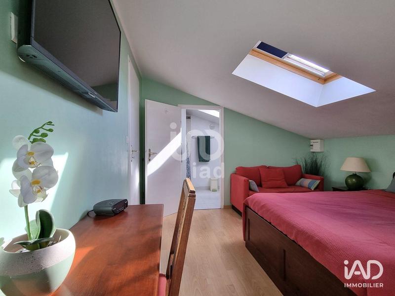 Maison - 235 m² - 8 pièces