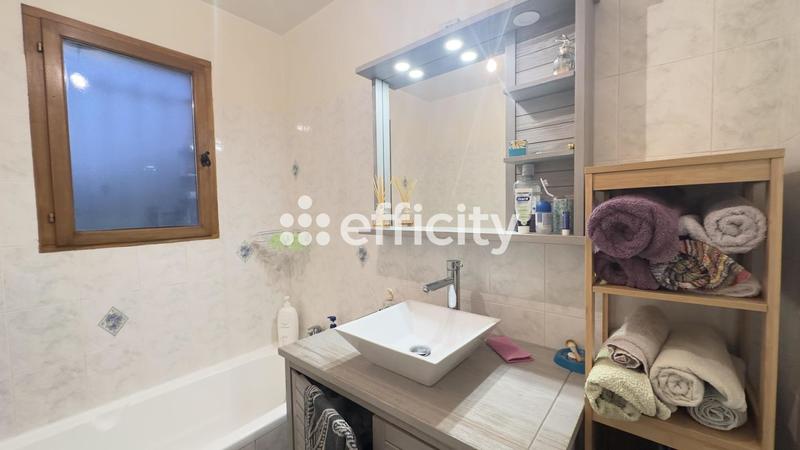 Villa - 94 m² - 4 pièces