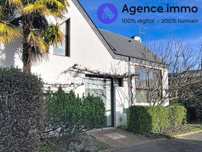 Maison contemporaine - 213 m² - 6 pièces