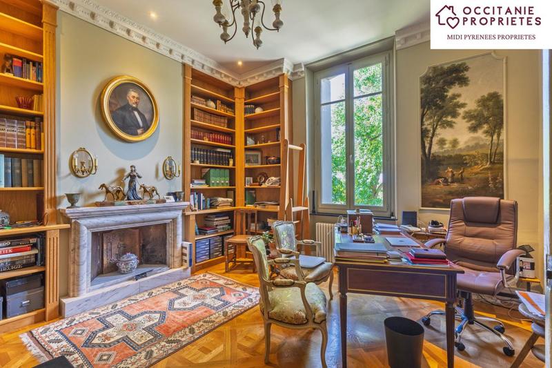 Maison de maîtres - 250 m² - 10 pièces