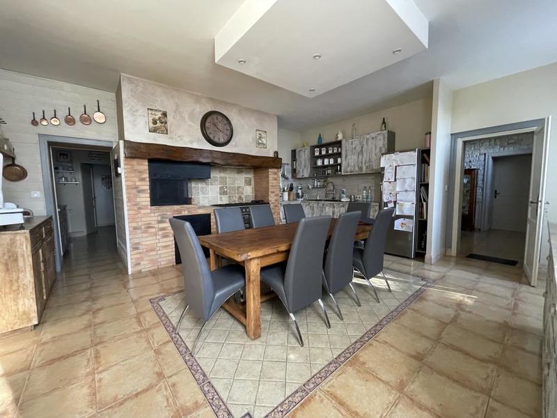 Maison bourgeoise - 450 m² - 9 pièces