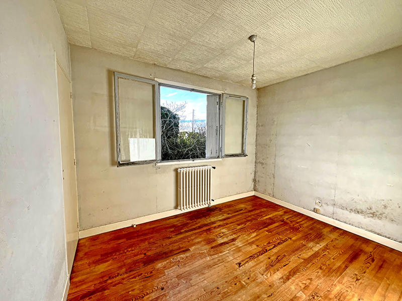 Maison - 91 m² - 5 pièces