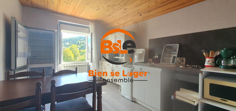 Maison - 235 m² - 12 pièces