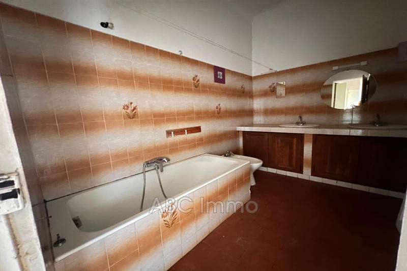 Appartement - 103 m² - 5 pièces