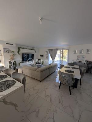 Maison - 112 m² - 5 pièces