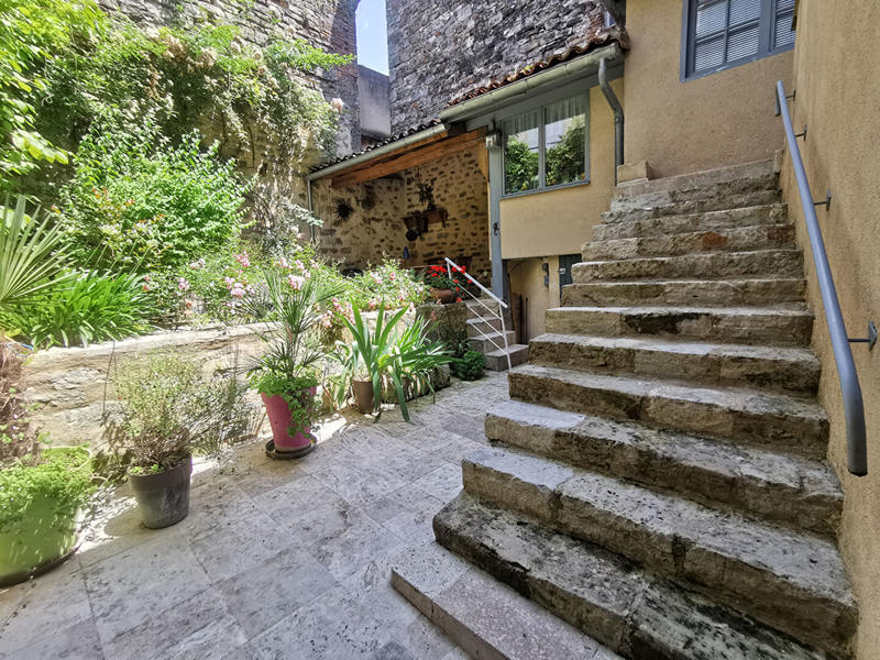 Maison - 93 m² - 4 pièces