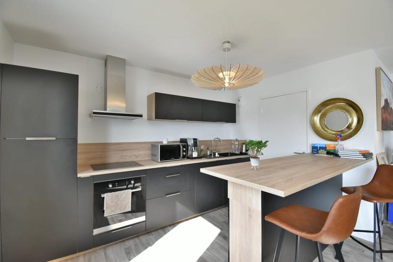 Appartement - 81 m² - 4 pièces