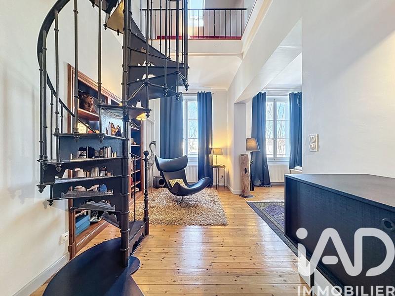 Appartement - 272 m² - 8 pièces