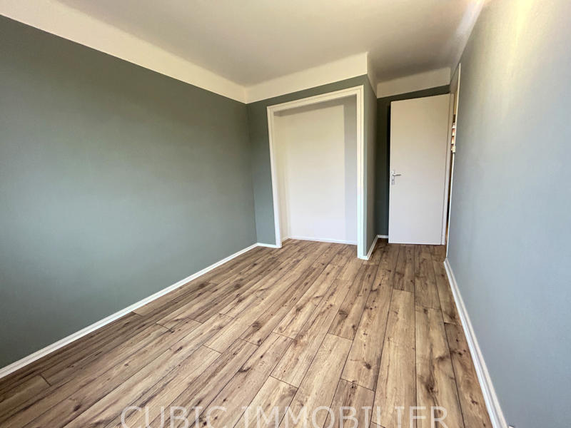 Appartement - 65 m² - 4 pièces