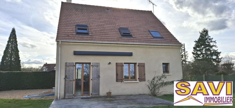 Maison - 98 m² - 4 pièces