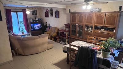 Maison - 96 m² - 5 pièces