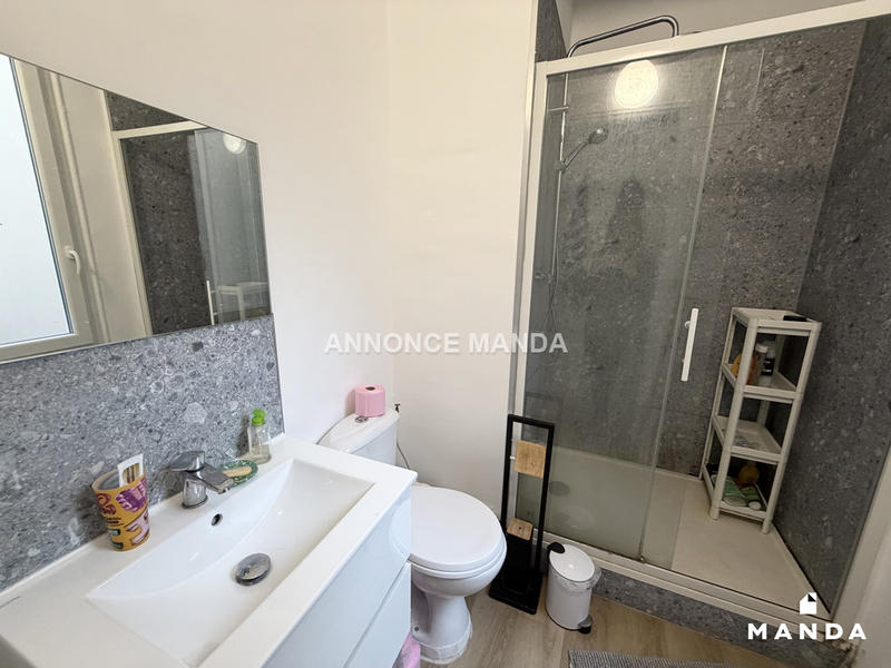 Chambre - 10 m² - 5 pièces