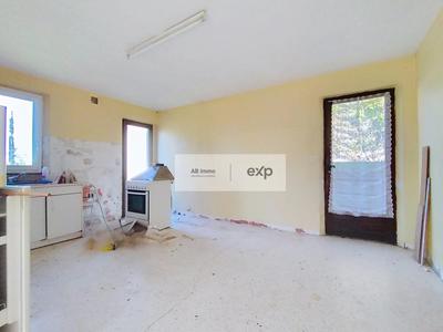 Maison - 98 m² - 5 pièces