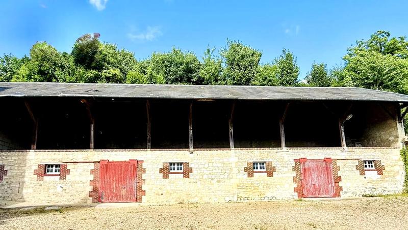 Corps de ferme - 310 m² - 10 pièces