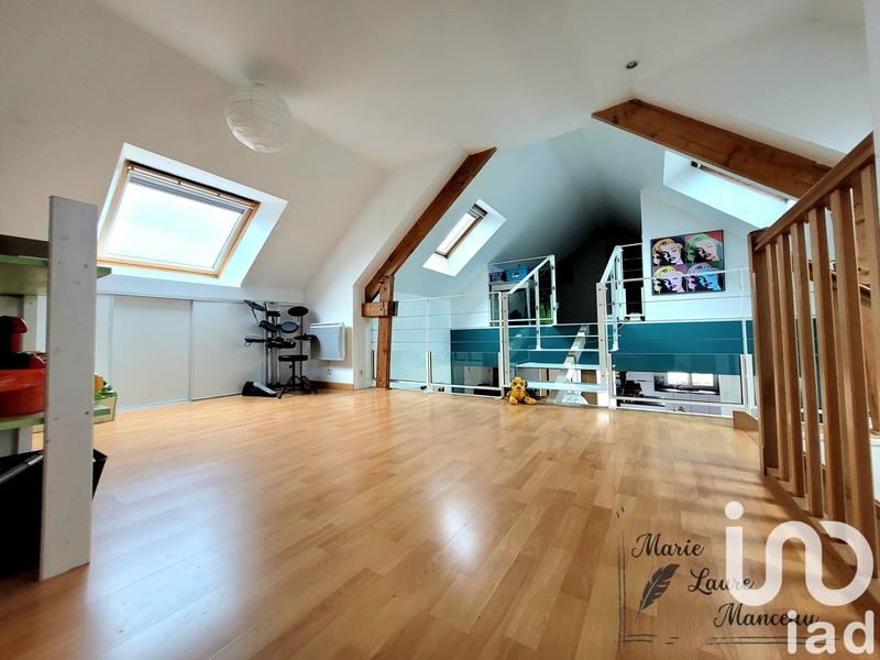 Maison - 176 m² - 8 pièces