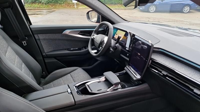 Renault Espace VI techno E-Tech full hybrid 200