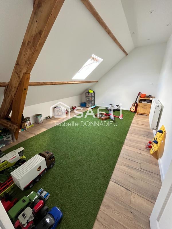 Maison - 96 m² - 4 pièces