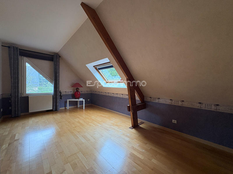 Maison - 184 m² - 5 pièces
