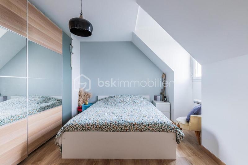 Maison - 94 m² - 5 pièces