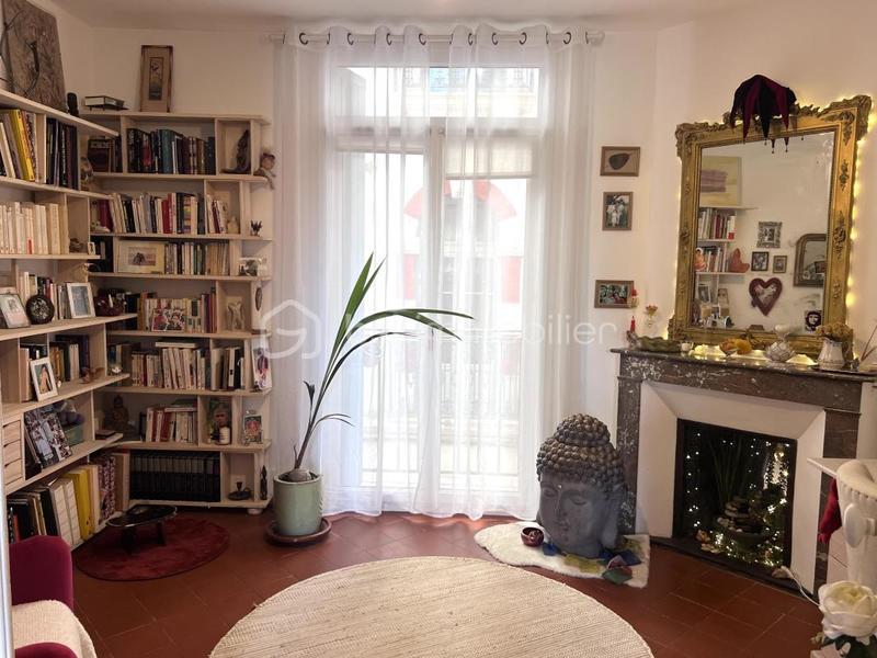 Appartement - 108 m² - 6 pièces