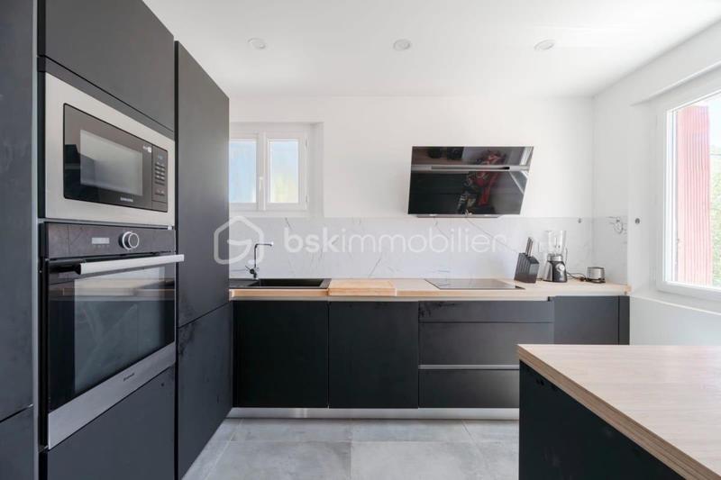 Appartement - 76 m² - 3 pièces