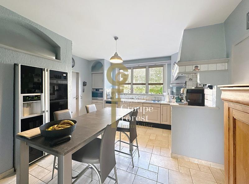 Maison - 165 m² - 8 pièces