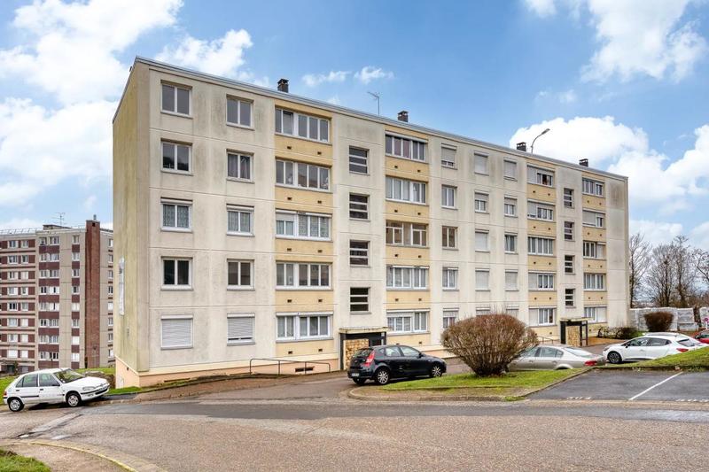 Appartement - 79 m² - 5 pièces