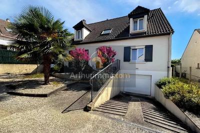 Maison - 157 m² - 6 pièces