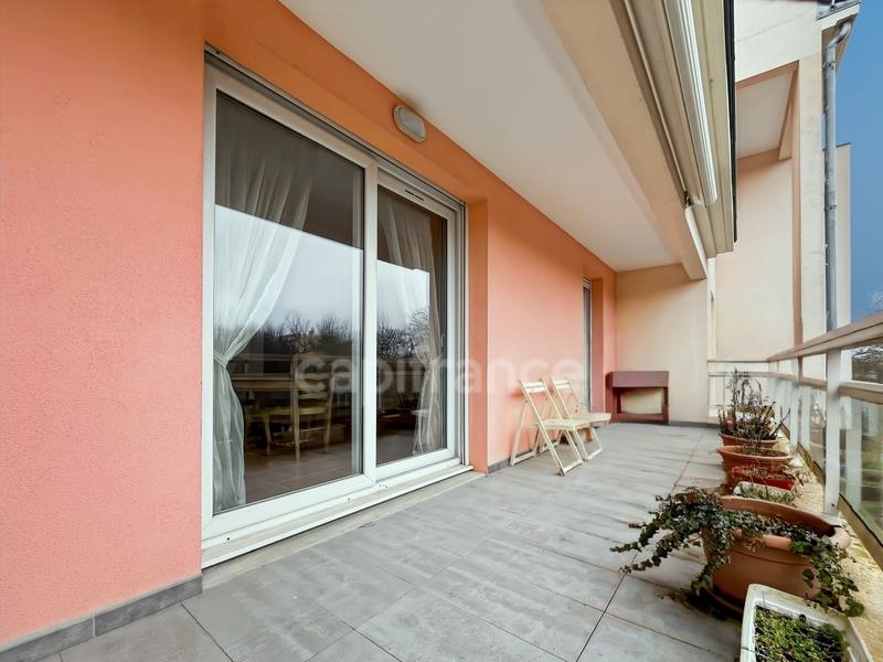 Appartement - 83 m² - 4 pièces