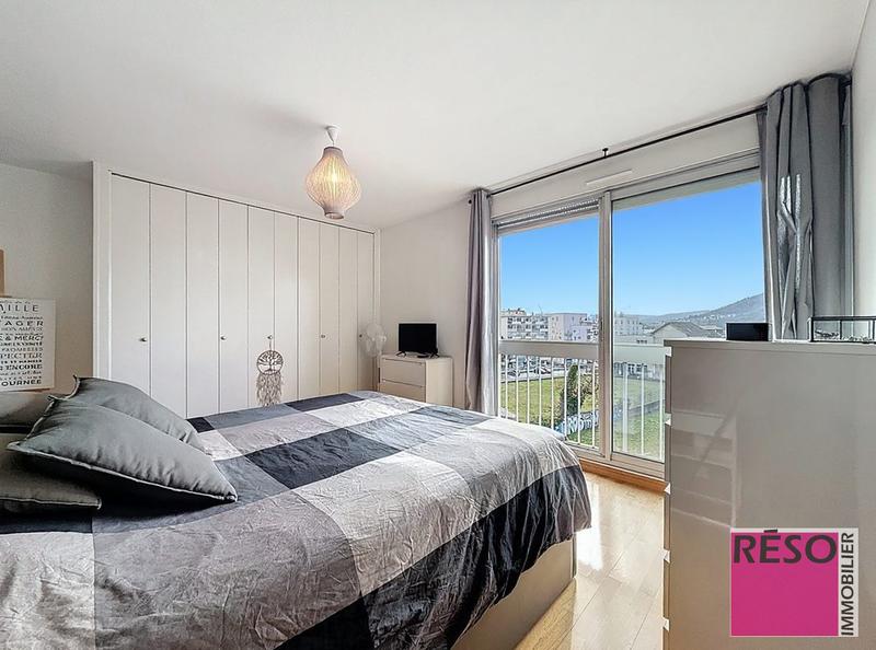 Appartement - 111 m² - 5 pièces