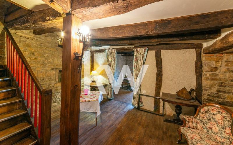 Maison ancienne - 179 m² - 6 pièces