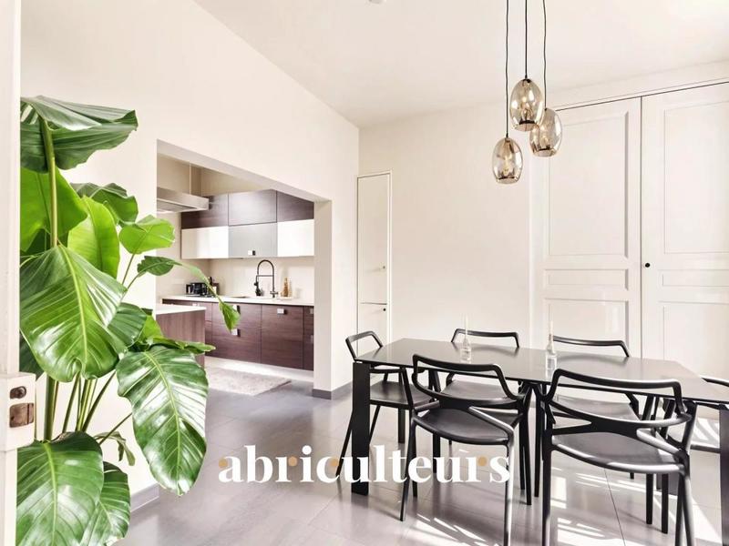 Maison - 152 m² - 7 pièces