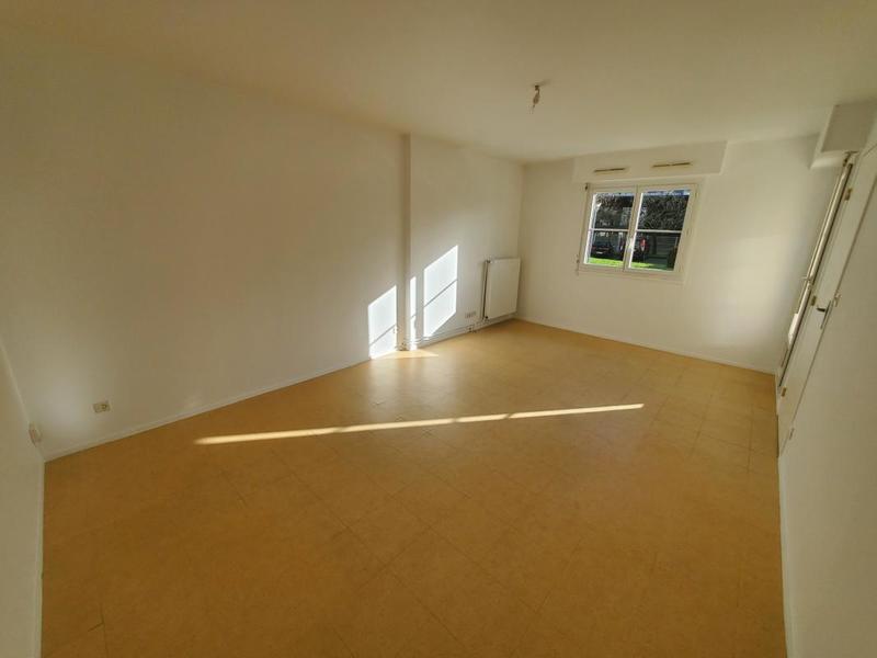 Appartement ancien - 86 m² - 4 pièces