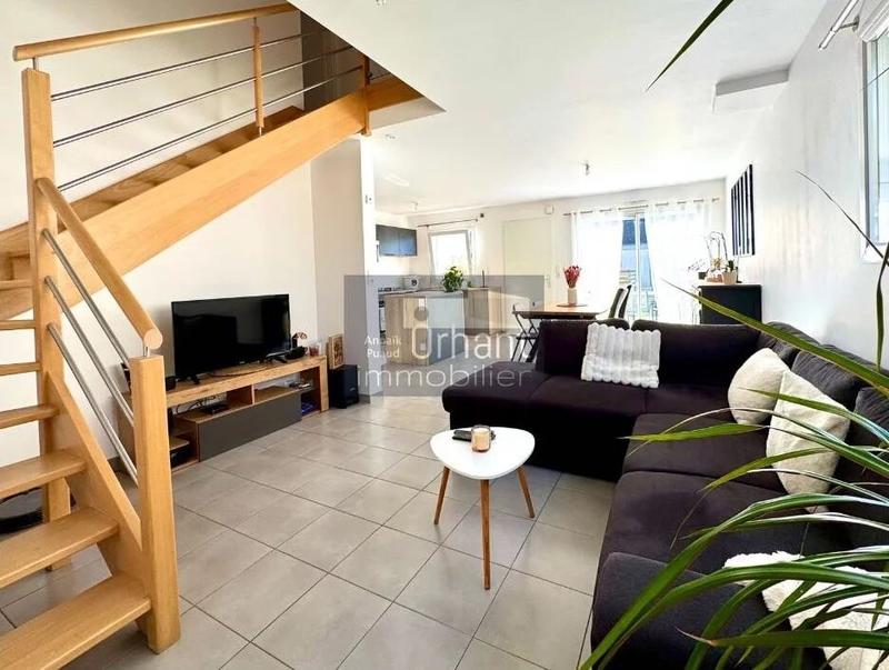 Maison - 95 m² - 6 pièces