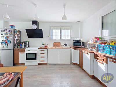 Maison - 125 m² - 6 pièces