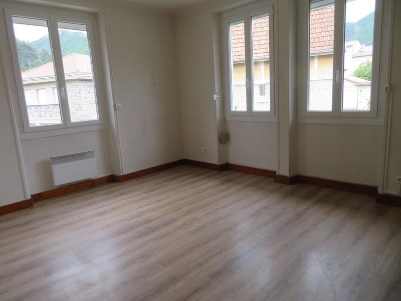 Appartement - 77 m² - 4 pièces