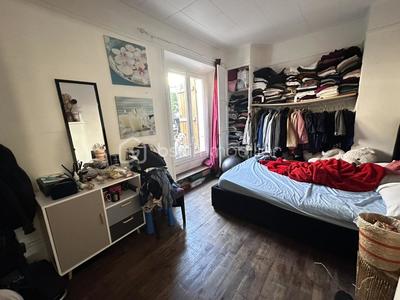 Immeuble - 137 m² - 6 pièces