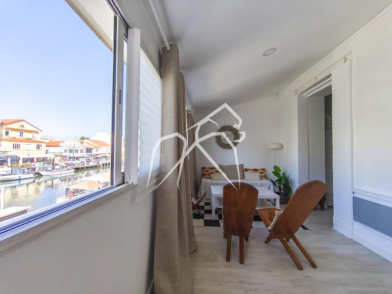 Appartement - 100 m² - 4 pièces