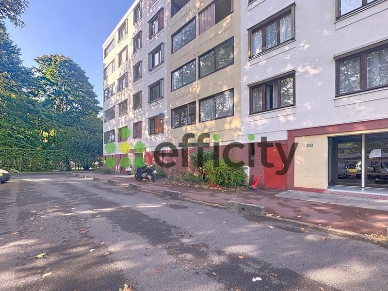 Appartement ancien - 80 m² - 5 pièces