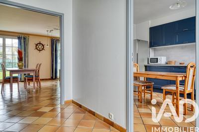Maison - 96 m² - 5 pièces